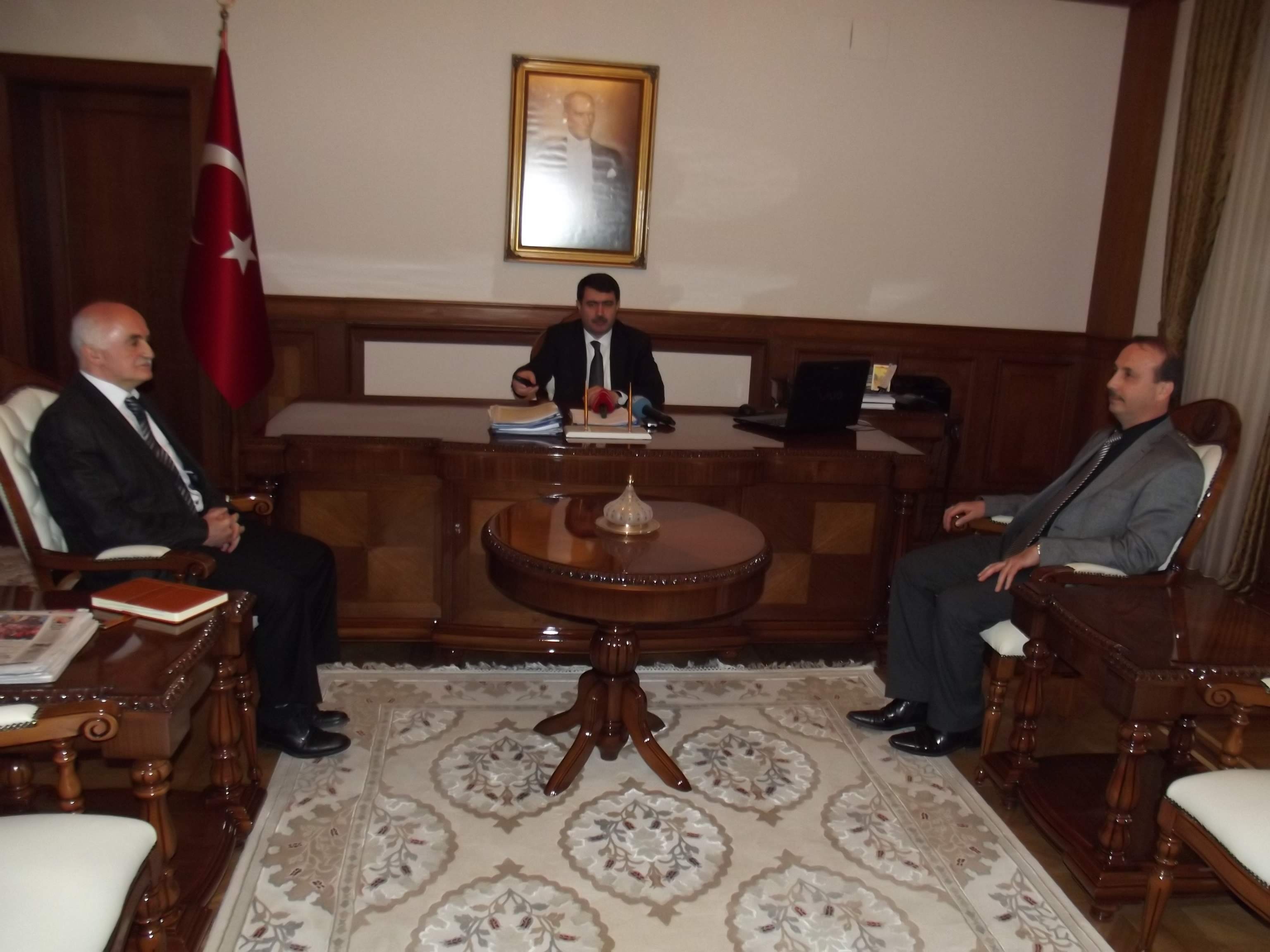 “Başhekimlik binası kaldı”