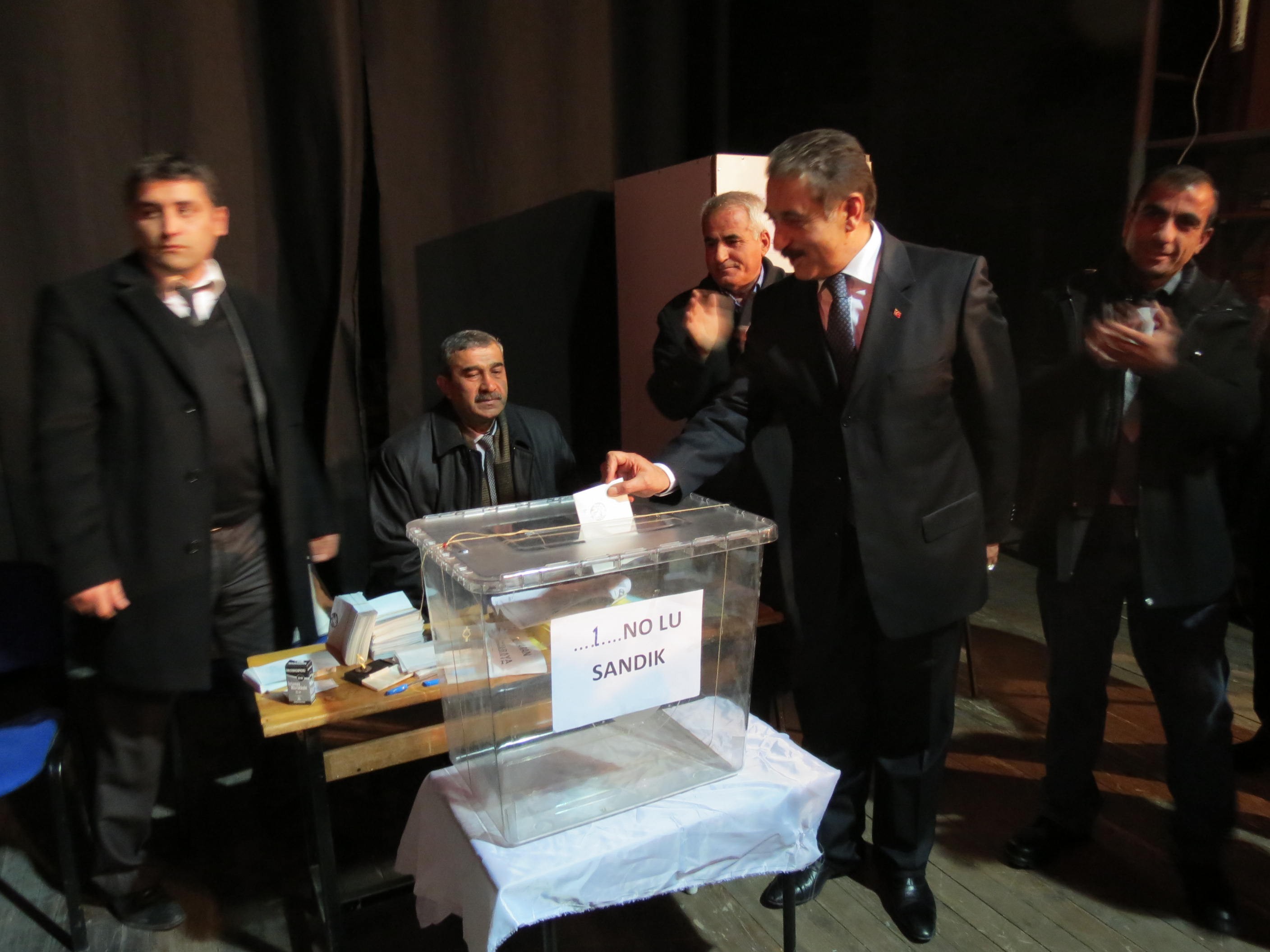 KESKİN YENİDEN BAŞKAN