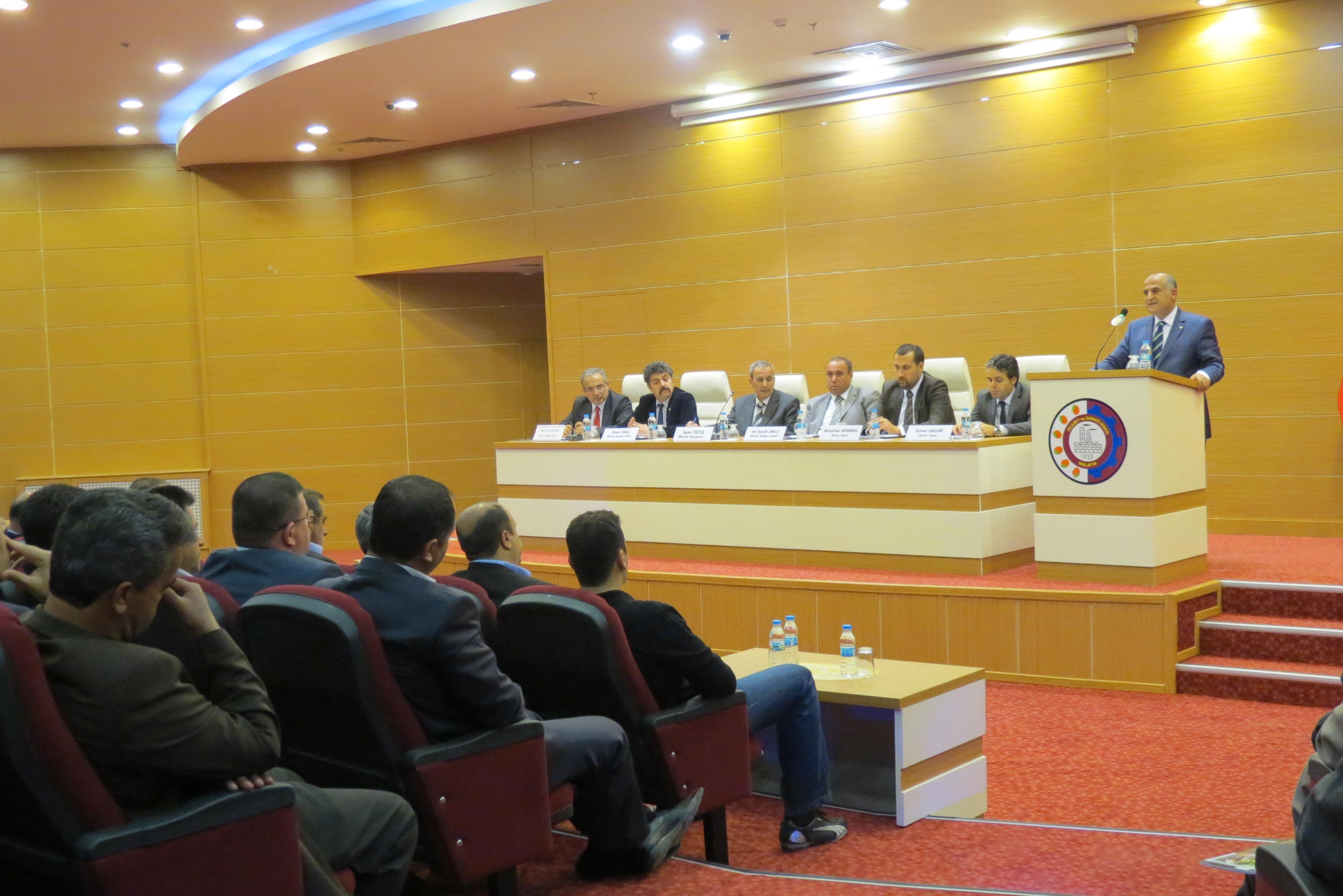 Erkoç: Yurt dışı gezileri önemli