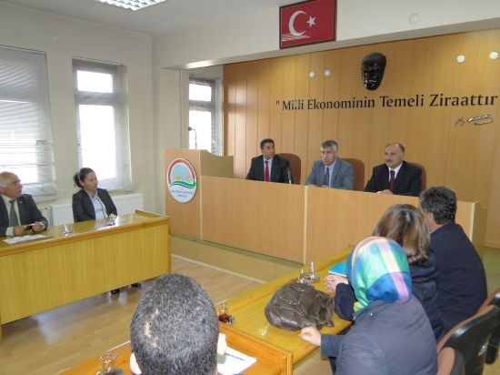 Çekirge ile mücadele toplantısı yapıldı
