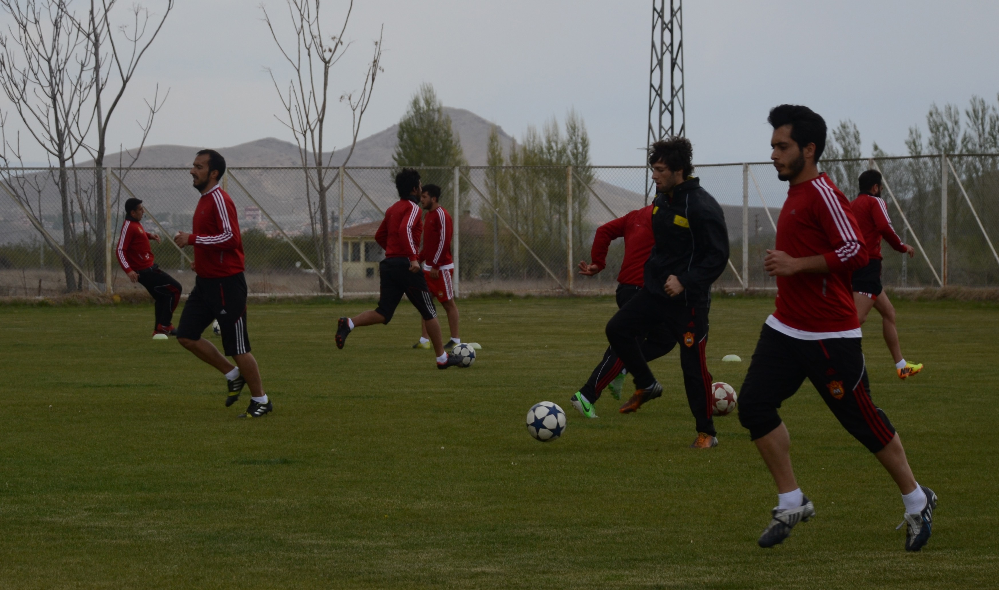 BİCAN:  TEK HEDEFİMİZ ŞAMPİYON OLMAK
