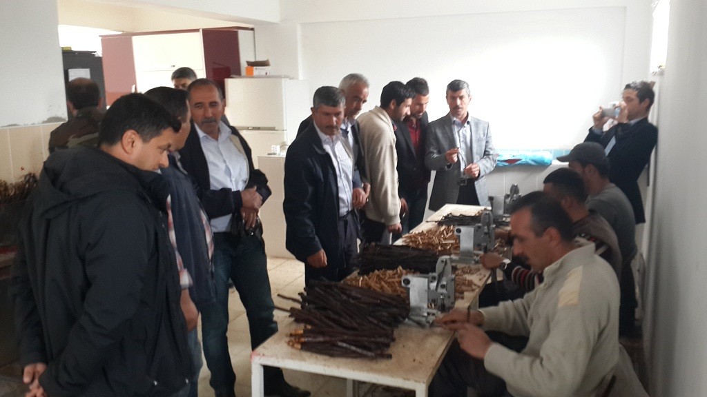Çiftçilere teorik bilgiler aktarıldı