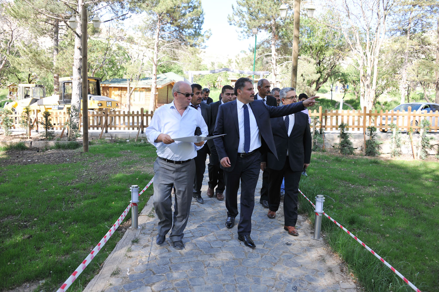 HANGİ YAZA BİTECEK BAKALIM!