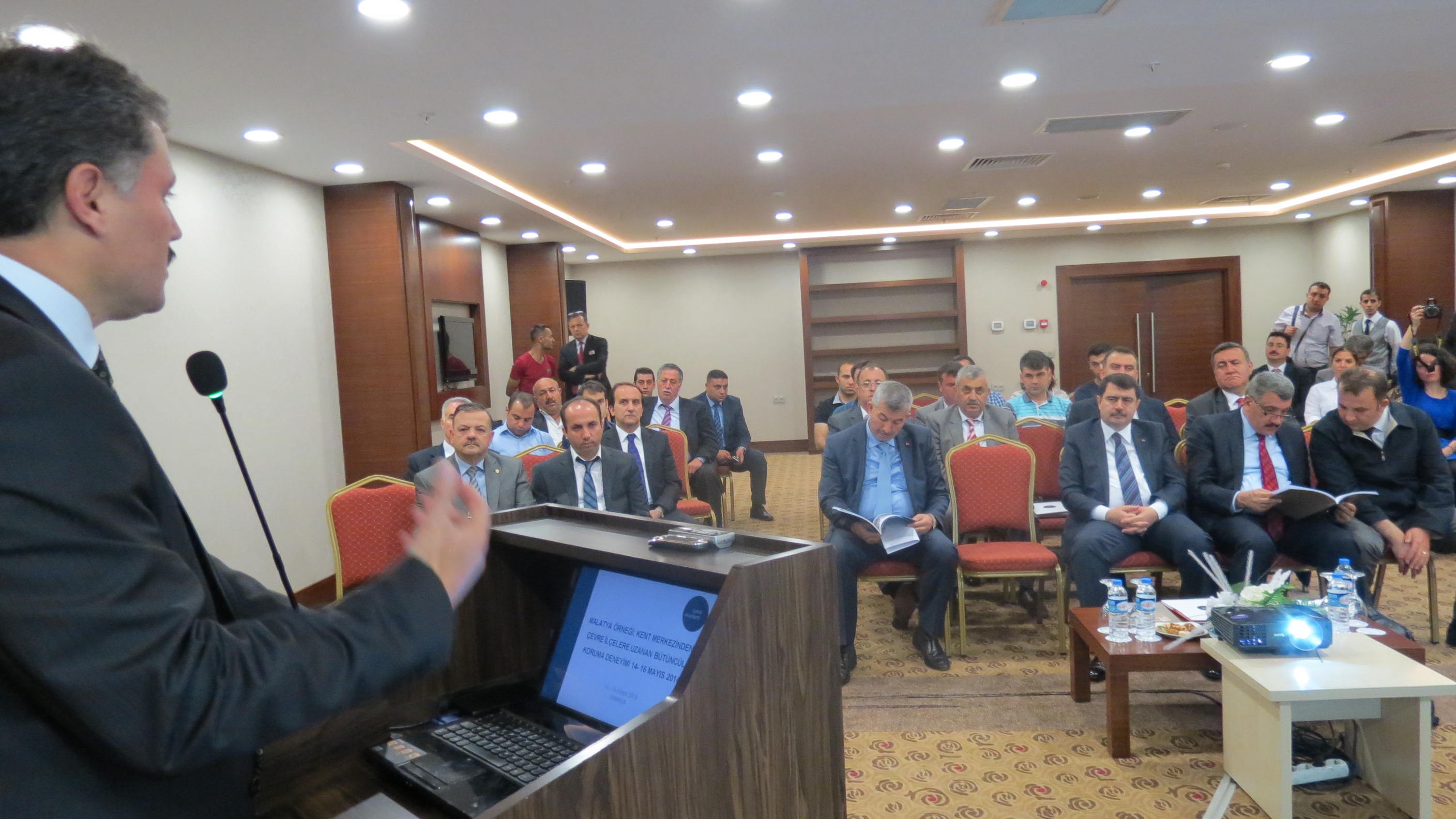 ÇEKÜL Akademi’nin eğitim programı başladı
