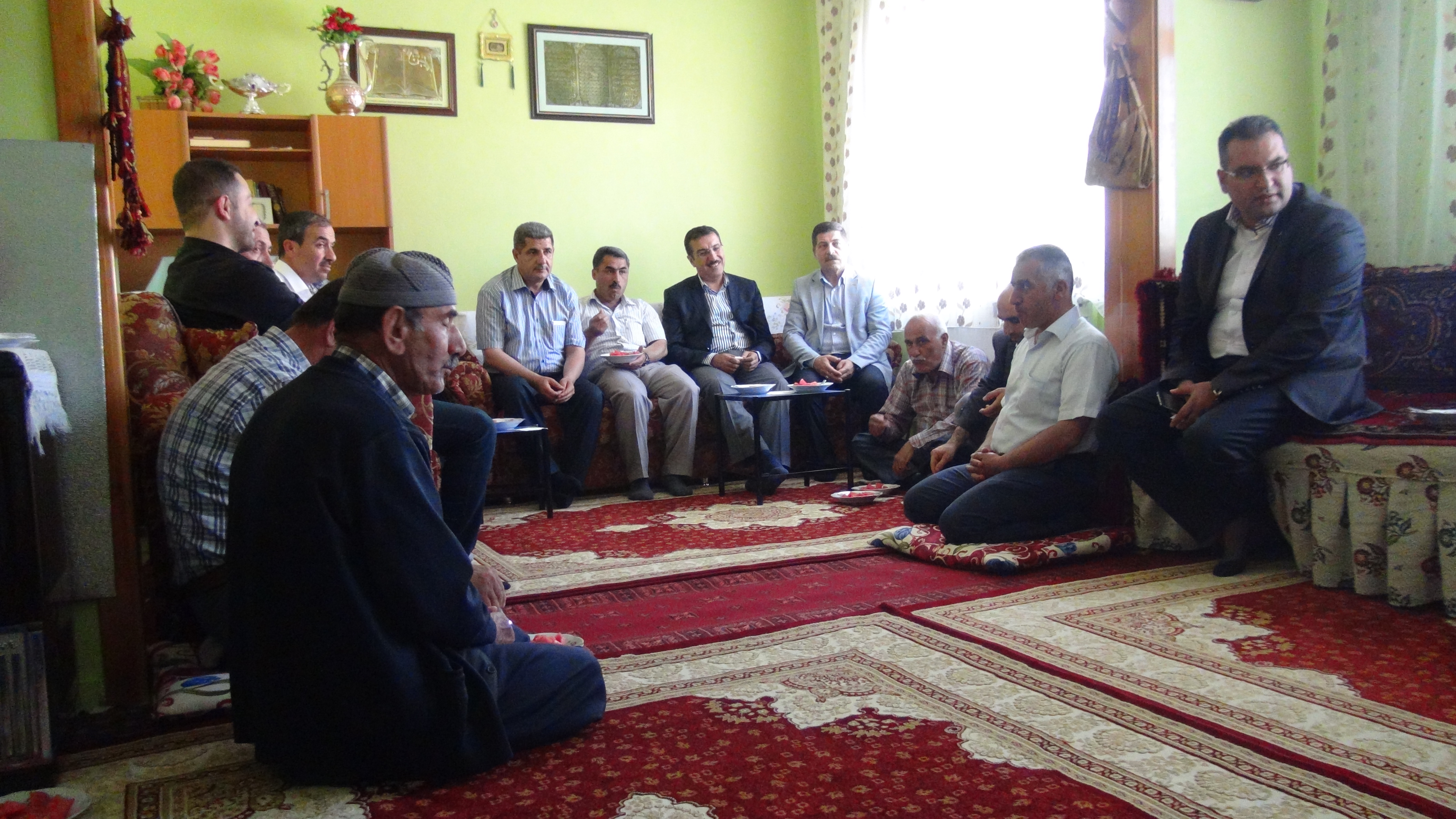 AK Parti’den Mahalle ziyaretleri