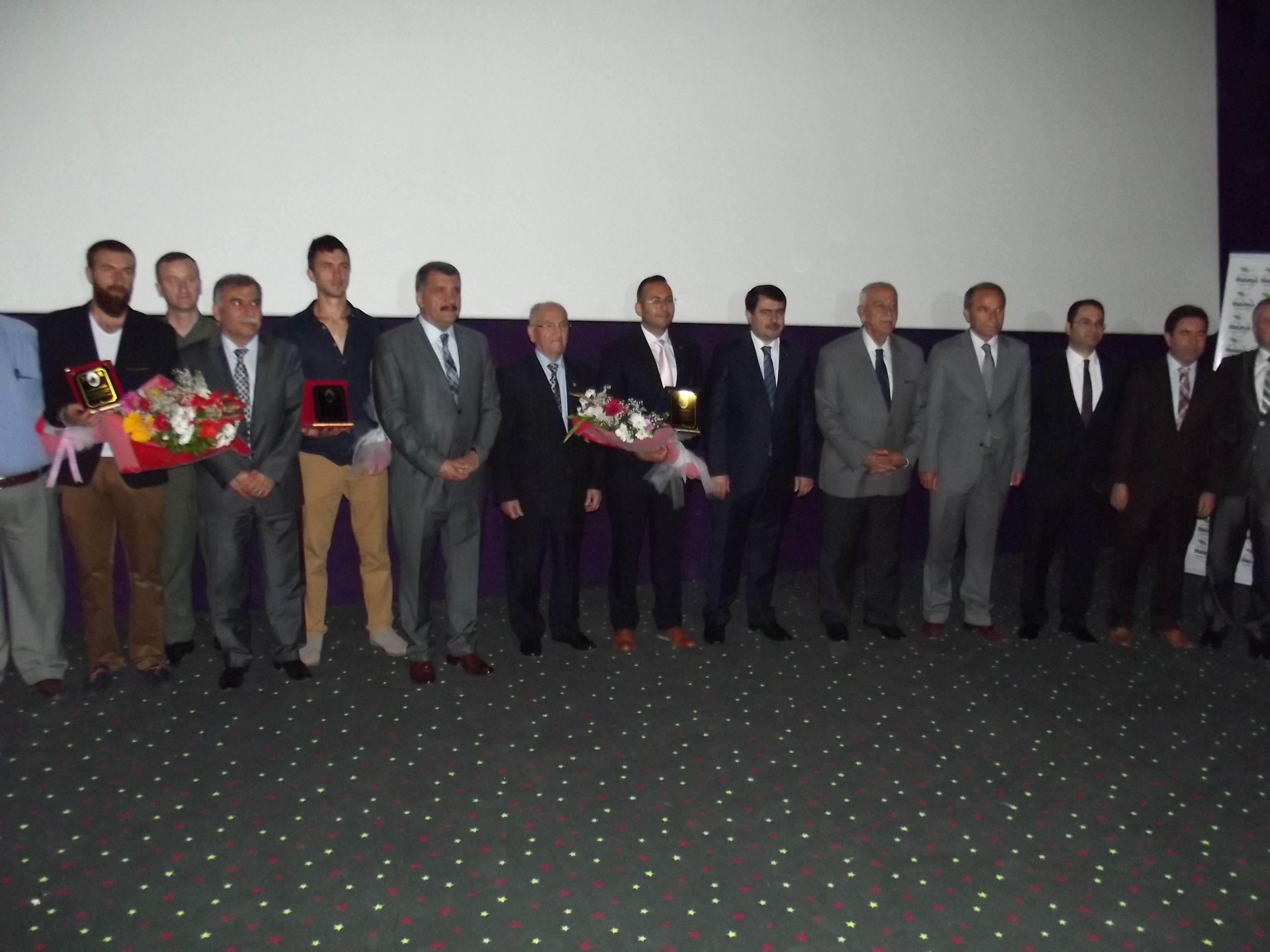 CİBİK’E PLAKET TÖRENİ