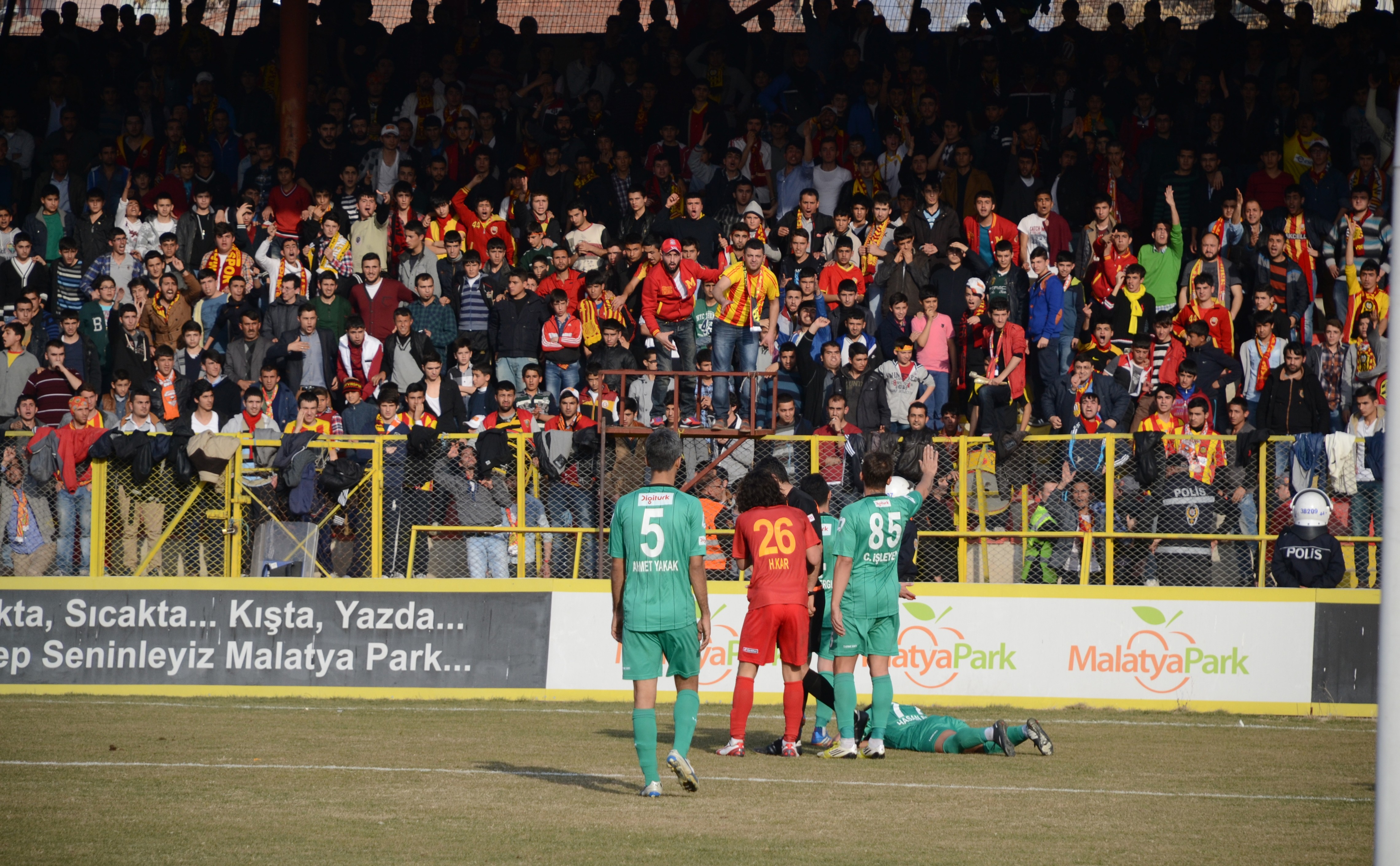 TARAFTARLAR, KOMBİNE BİLETLERİ PAHALI BULDU