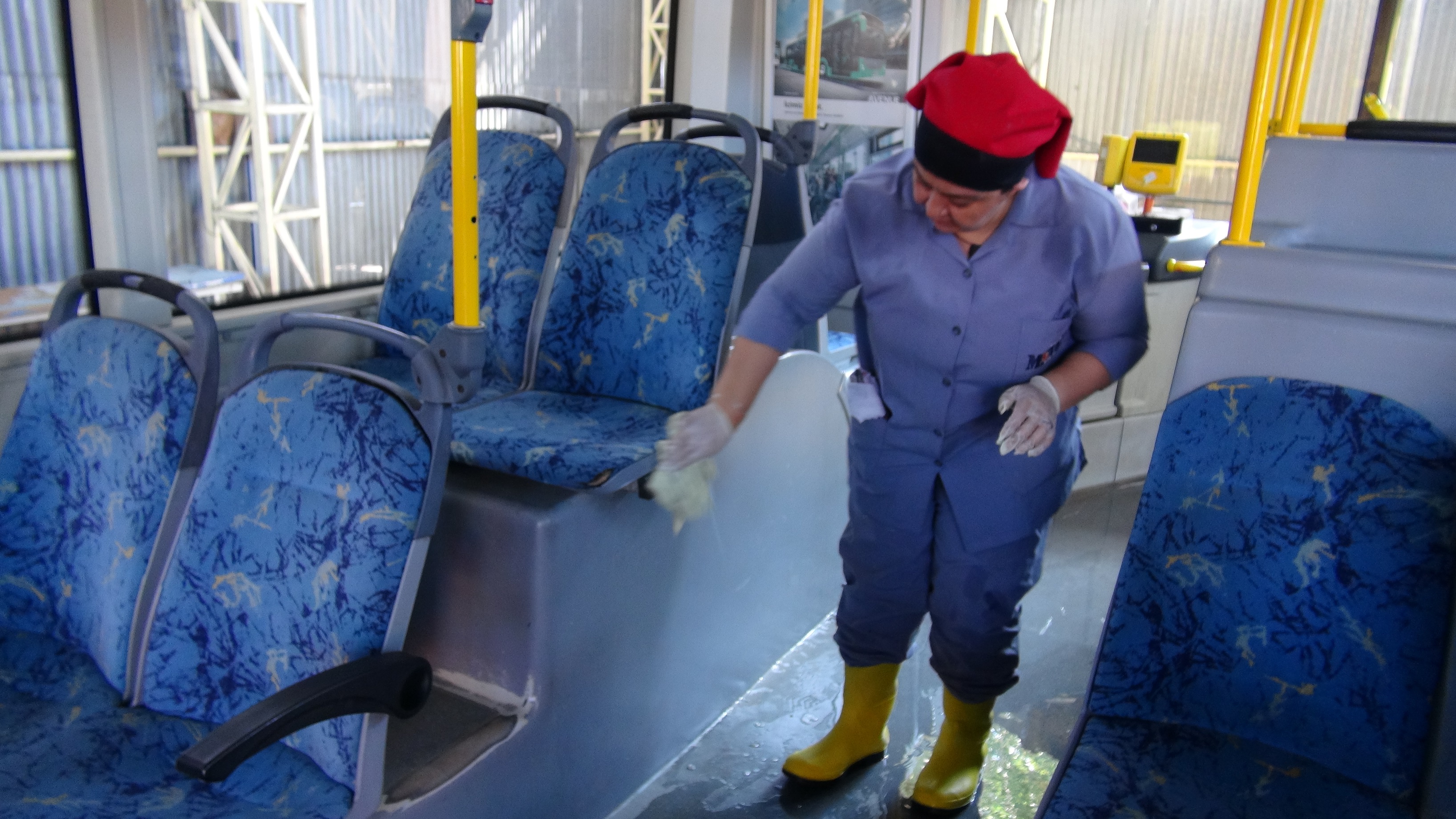 MOTAŞ ARAÇ TEMİZLİĞİ BAYANLARA EMANET