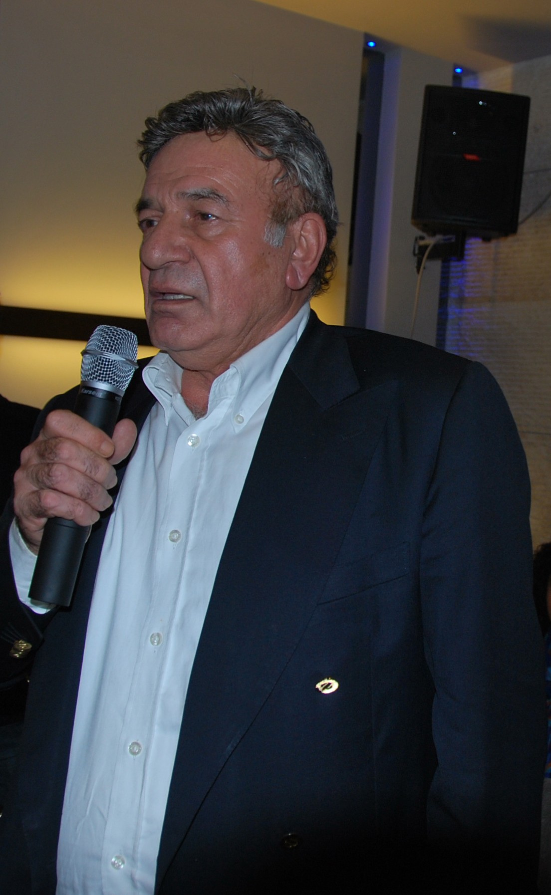 YAPIMCI NECİP SARICI VE YÖNETMEN ÜNAL KÜPELİ’YE ÖDÜL