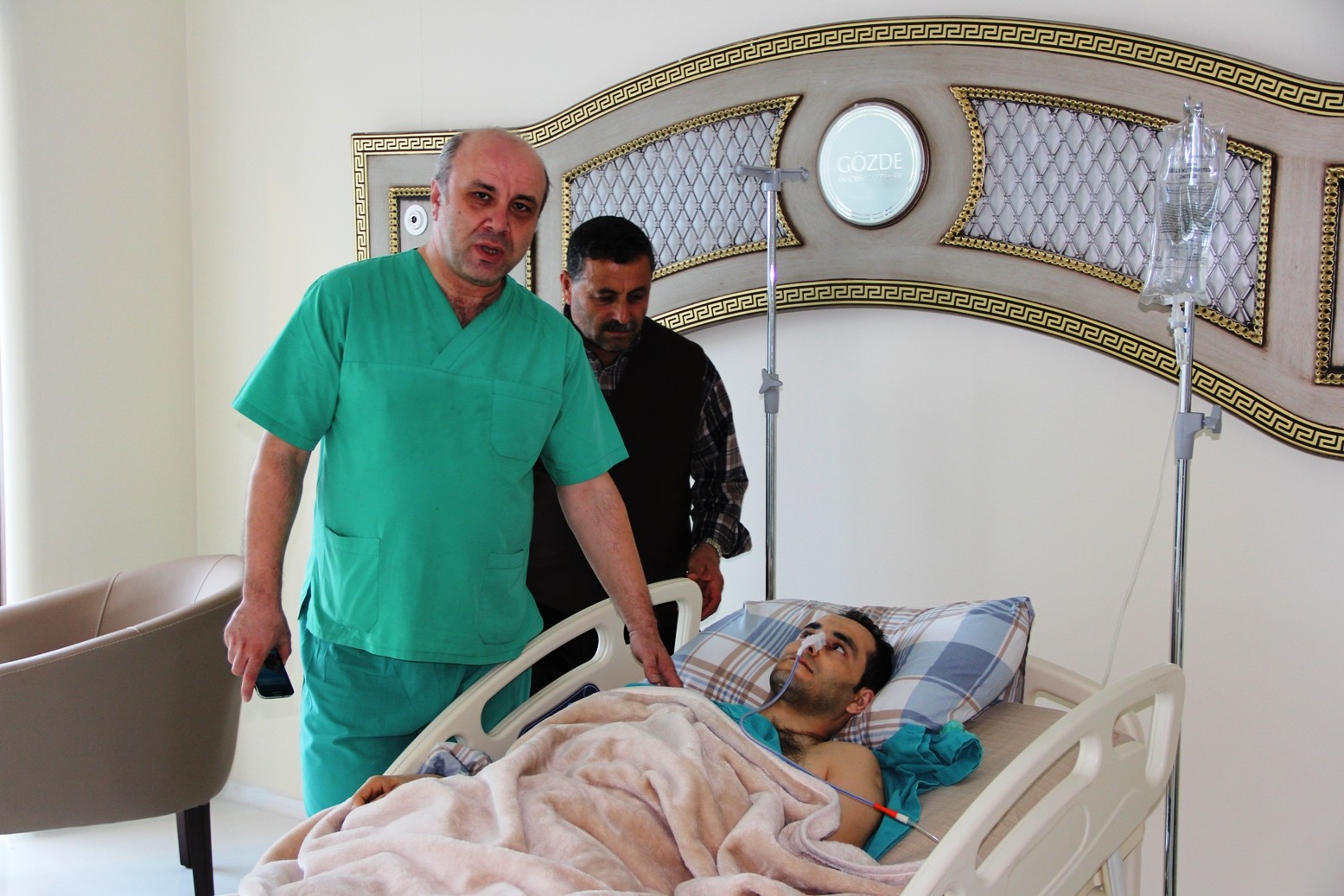 KARNINDAN ÜÇ KİLOLUK KİTLE ÇIKTI