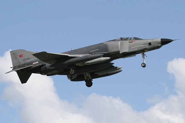 RF-4E SAVAŞ UÇAKLARI SON KEZ HAVALANDI