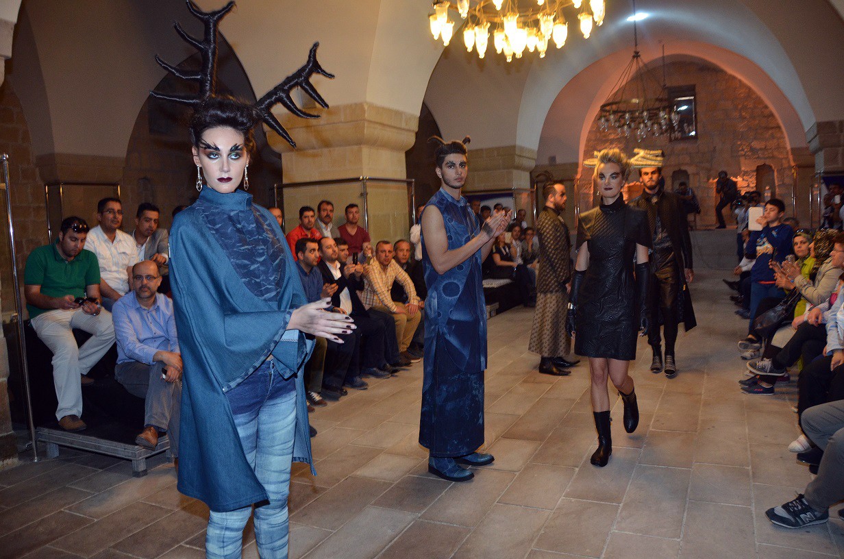 TARİH İLE MODA BÜTÜNLEŞTİ