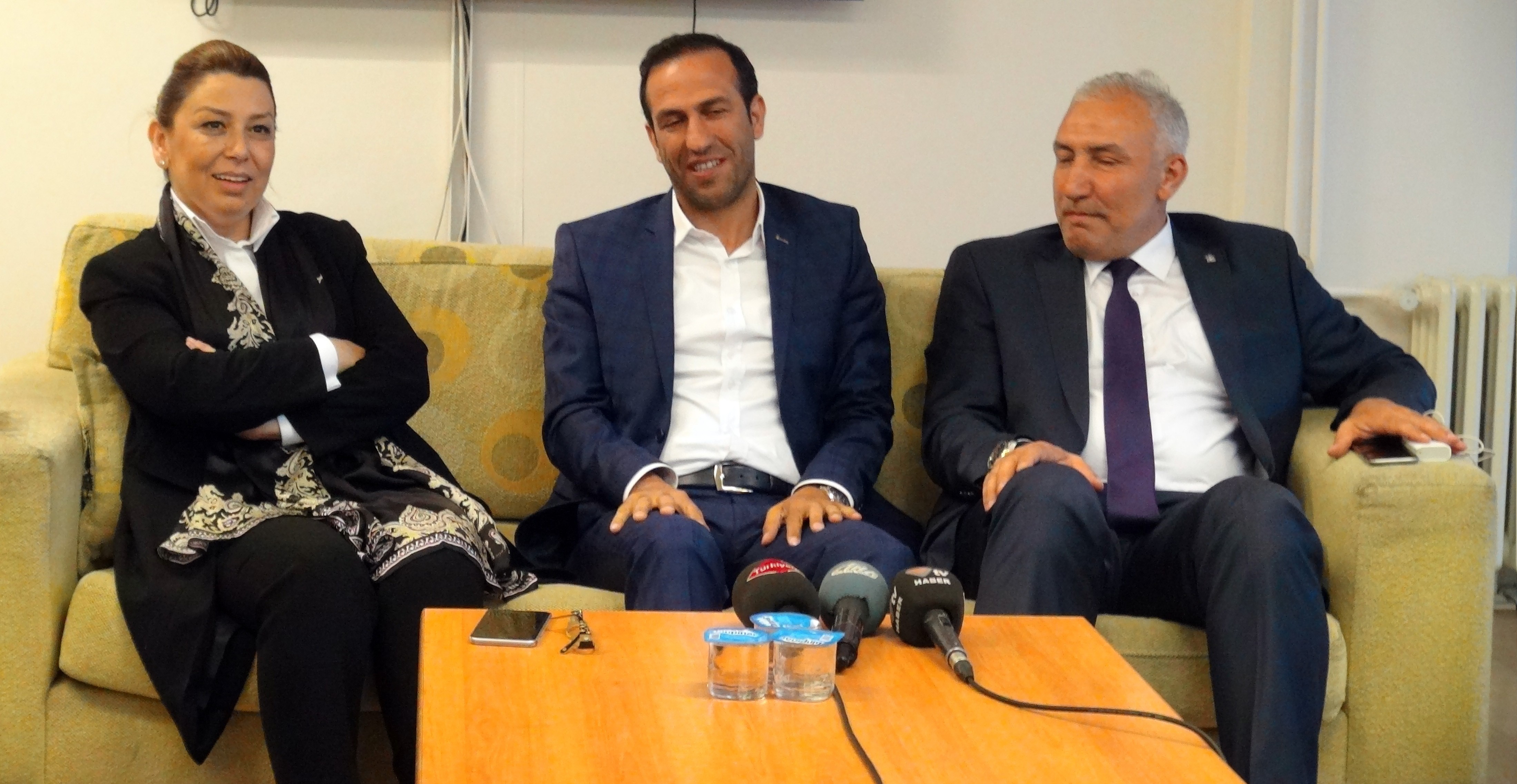 AK PARTİ’DEN YENİ MALATYASPOR’A TEBRİK ZİYARETİ