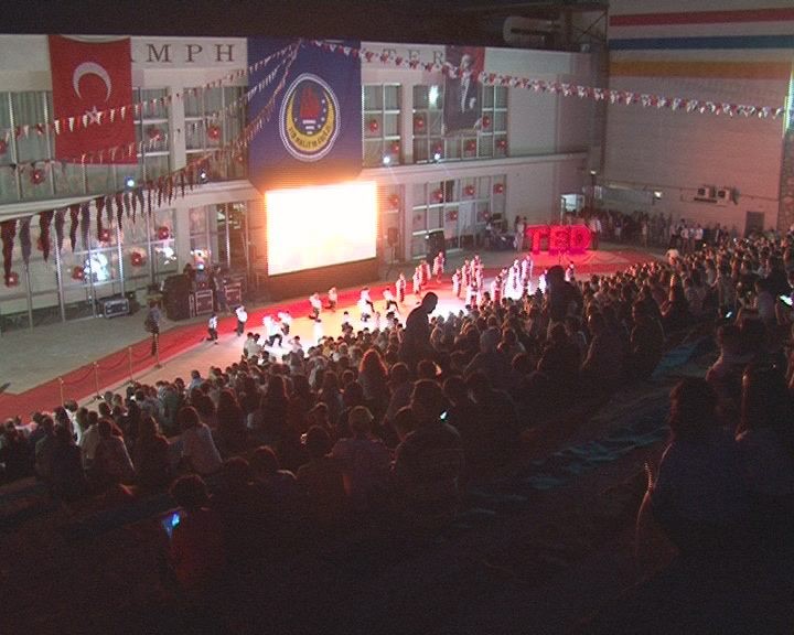 TED KOLEJİ’NDE MEZUNİYET COŞKUSU