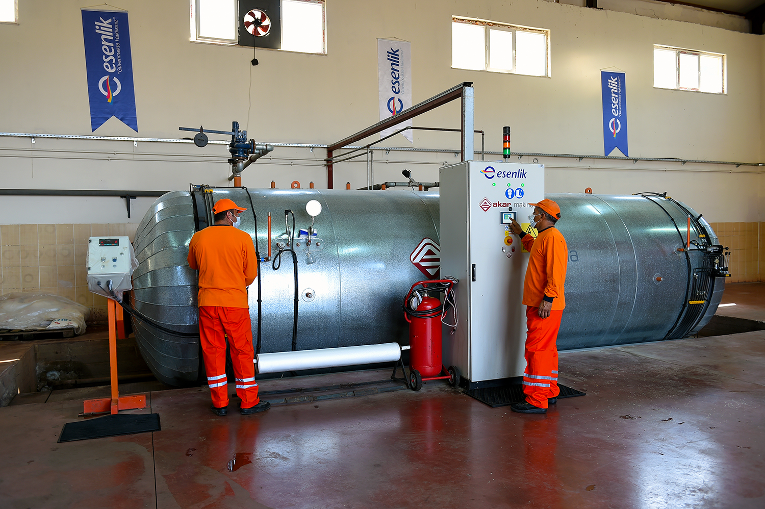 AYLIK 100 TON TIBBİ ATIK ZARARSIZ HALE GETİRİLİYOR