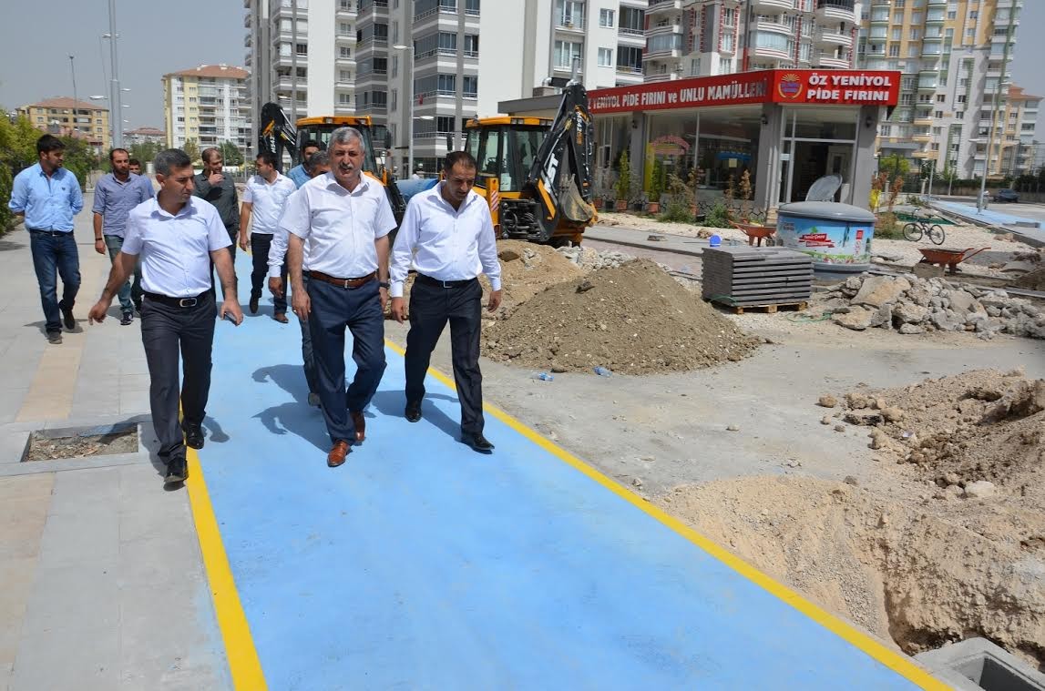 YEŞİLYURT BELEDİYESİ’NDEN BİSİKLET YOLU UYGULAMASI