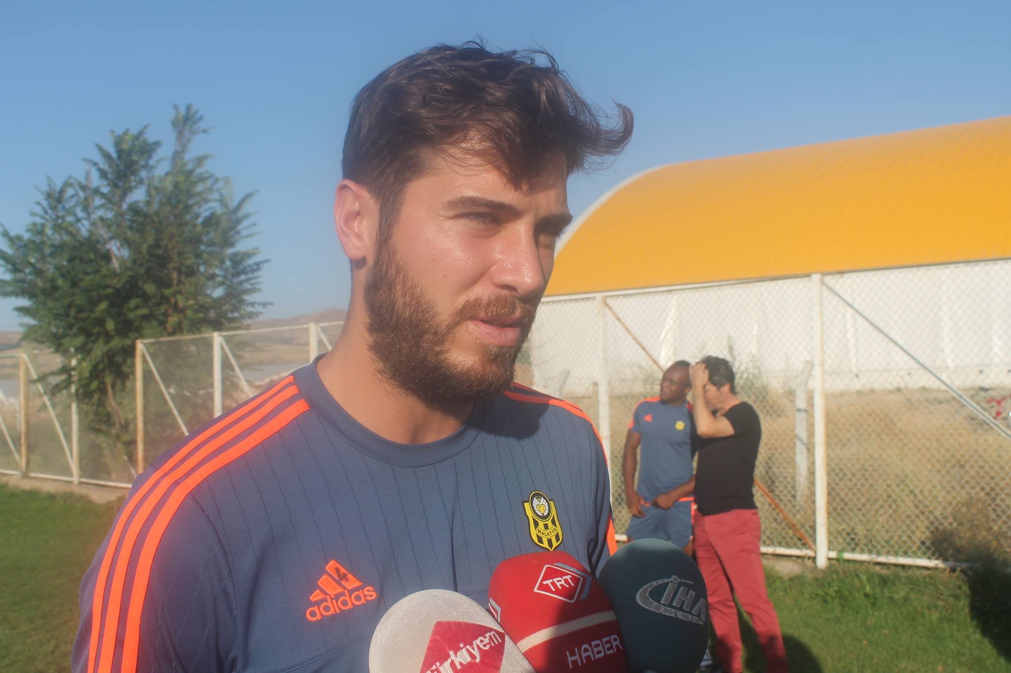 YENİ MALATYASPOR’UN DEFANS OYUNCUSU KORAY ŞANLI: ELAZIĞ MAÇINDA ÇIKIP GEREKENİ YAPACAĞIZ