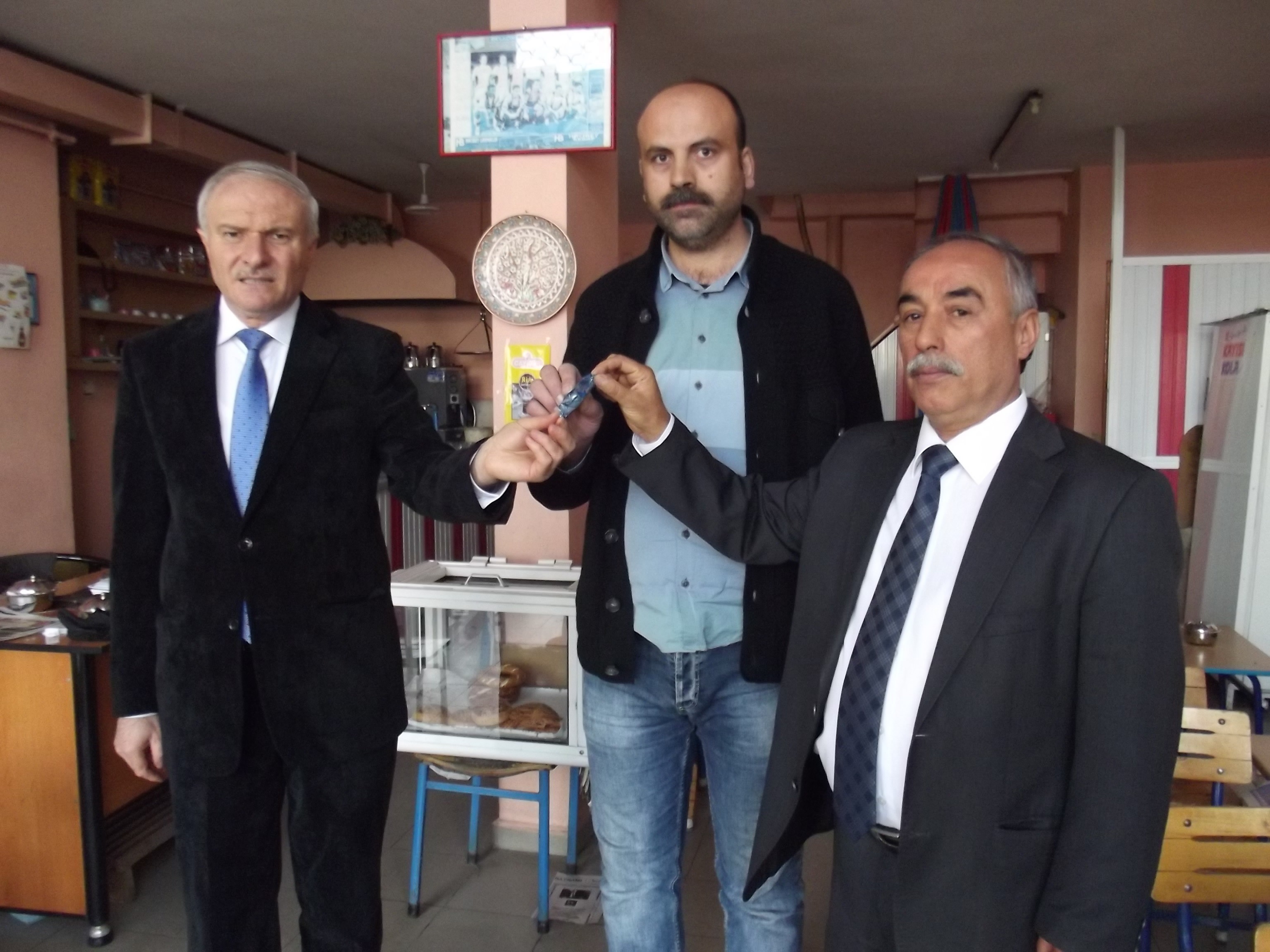 “YEREL GAZETE AL, ALTIN KAZAN” KAMPANYASI EKİM AYI ÖDÜLÜ VERİLDİ