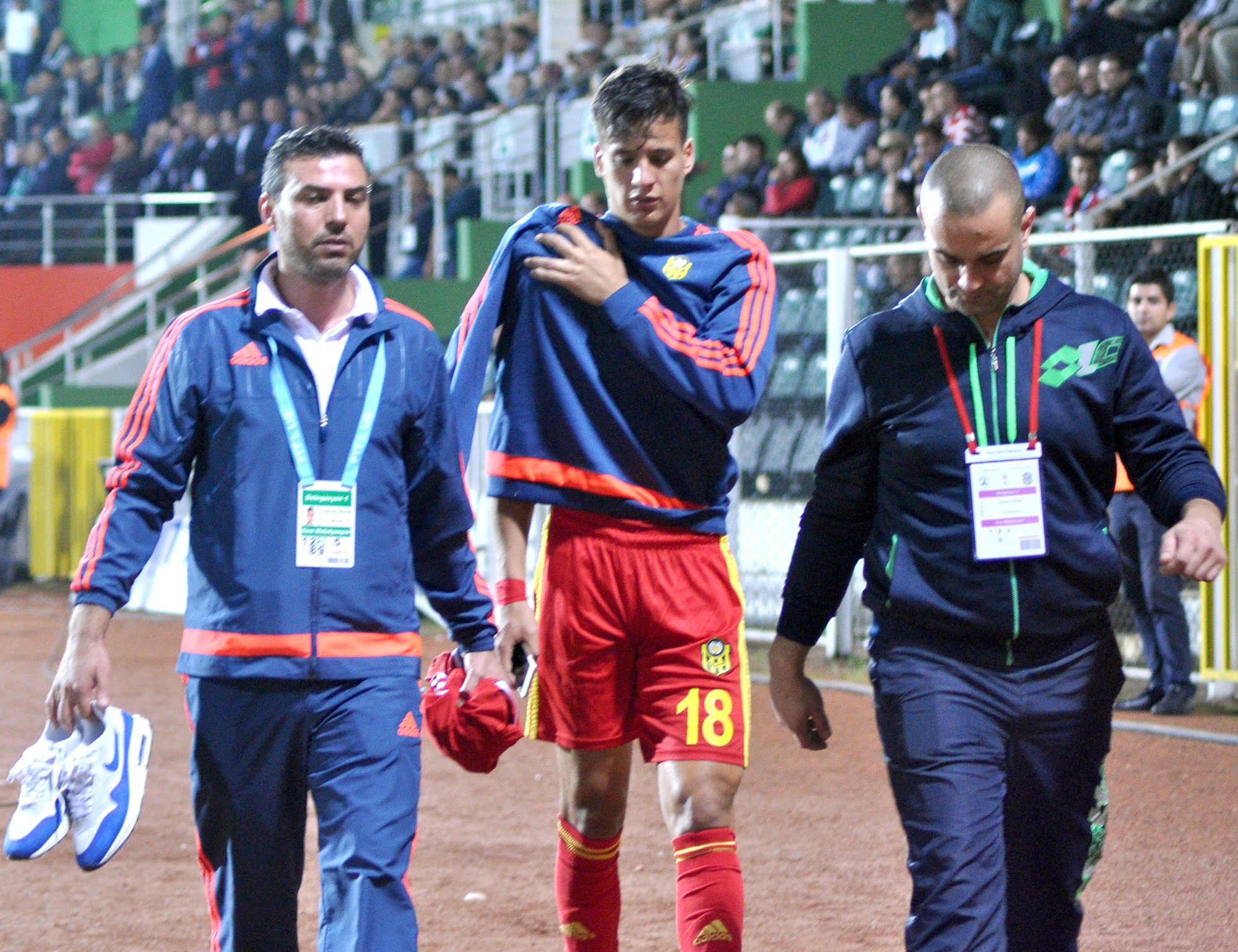 GİRESUNSPOR TARAFTARINDAN ÖRNEK DAVRANIŞ
