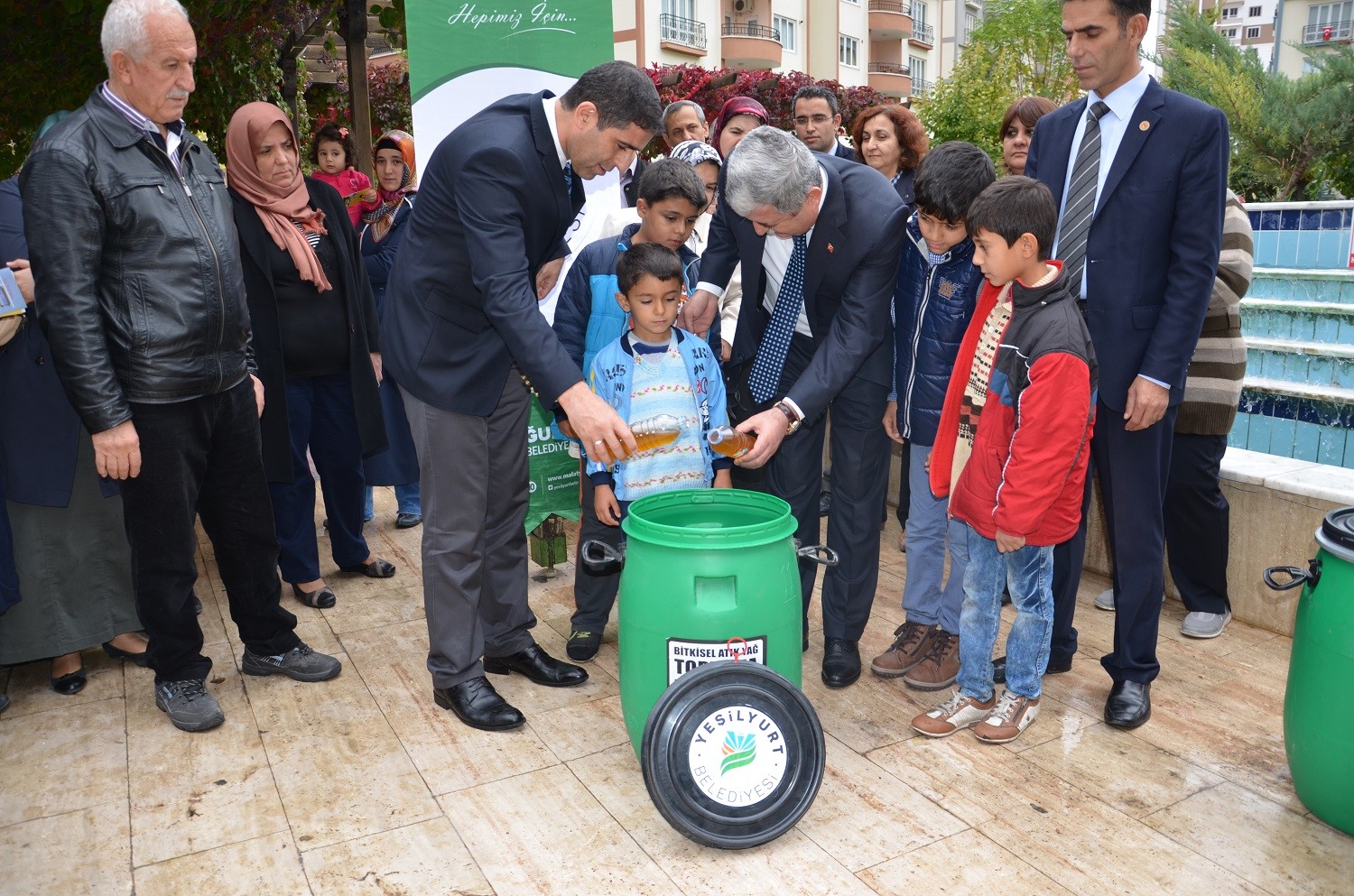 BİR LİTRE ATIK YAĞ, BİR MİLYON LİTRE İÇME SUYUNU KİRLETİYOR