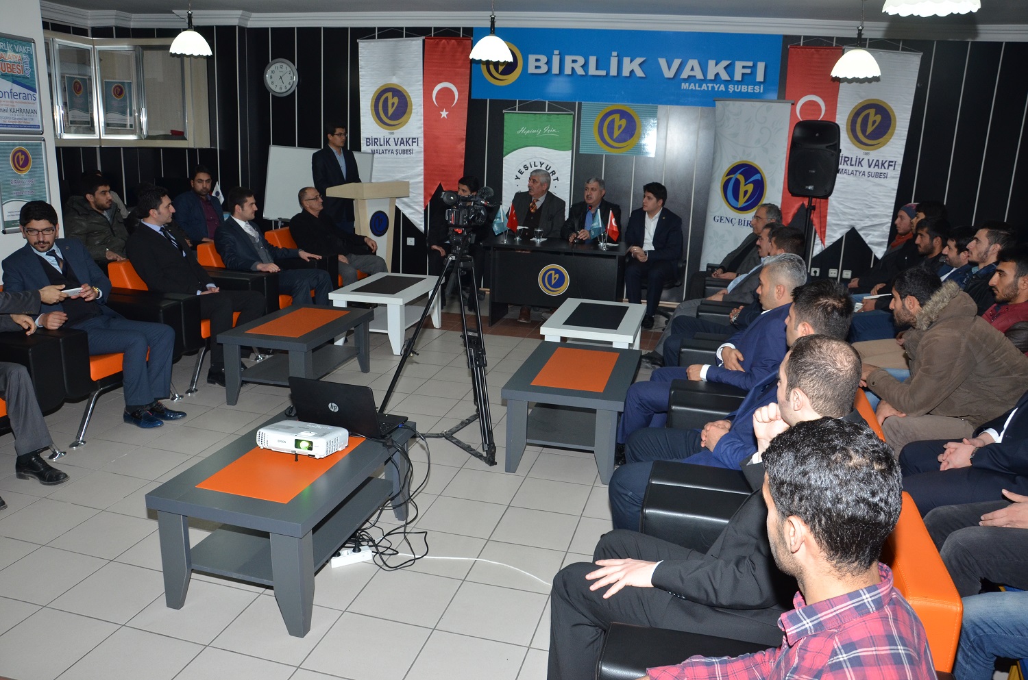 BAŞKAN POLAT, “GENÇLERLE HASBİHAL” PROGRAMINA KATILDI