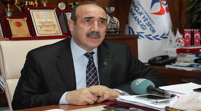 ATLETİZM PİSTİ YENİLENİYOR