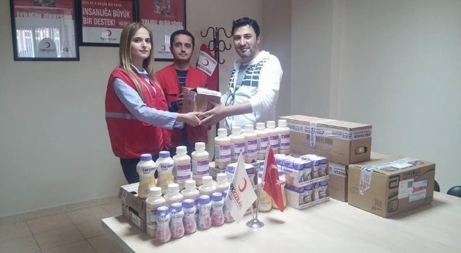 MALATYALI ECZACILARDAN KIZILAY’A YARDIM