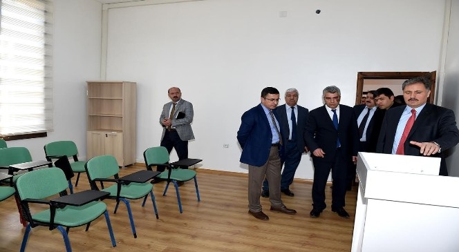 KENT KONSEYİ YENİ BİNASINA TAŞINDI