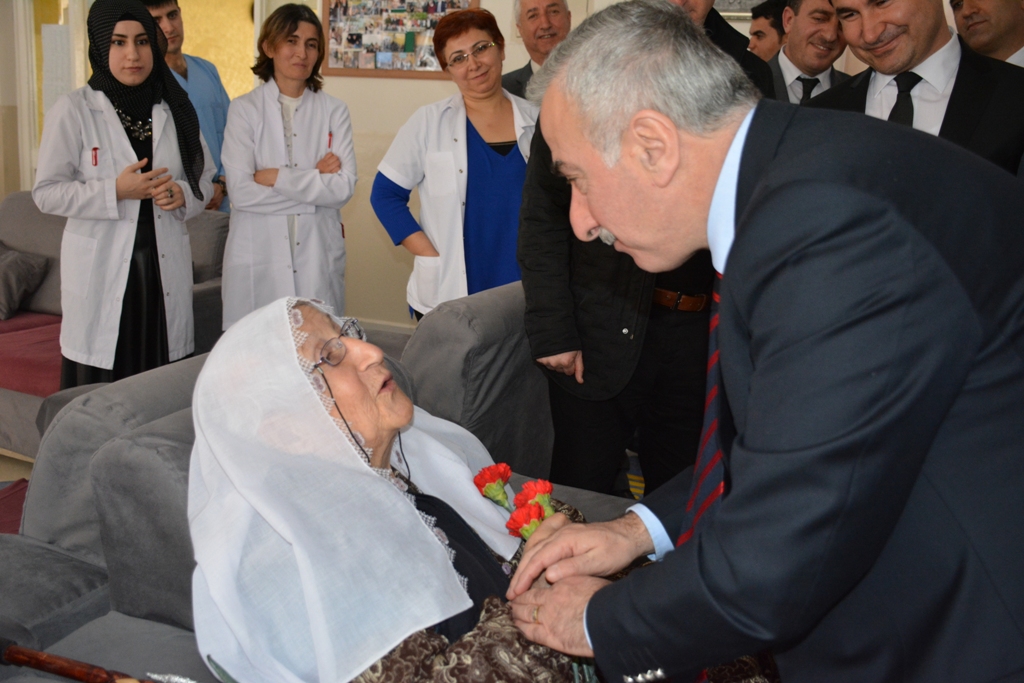 VALİ KAMÇI, İL MÜFTÜLÜĞÜ’NÜN ETKİNLİĞİNE KATILDI