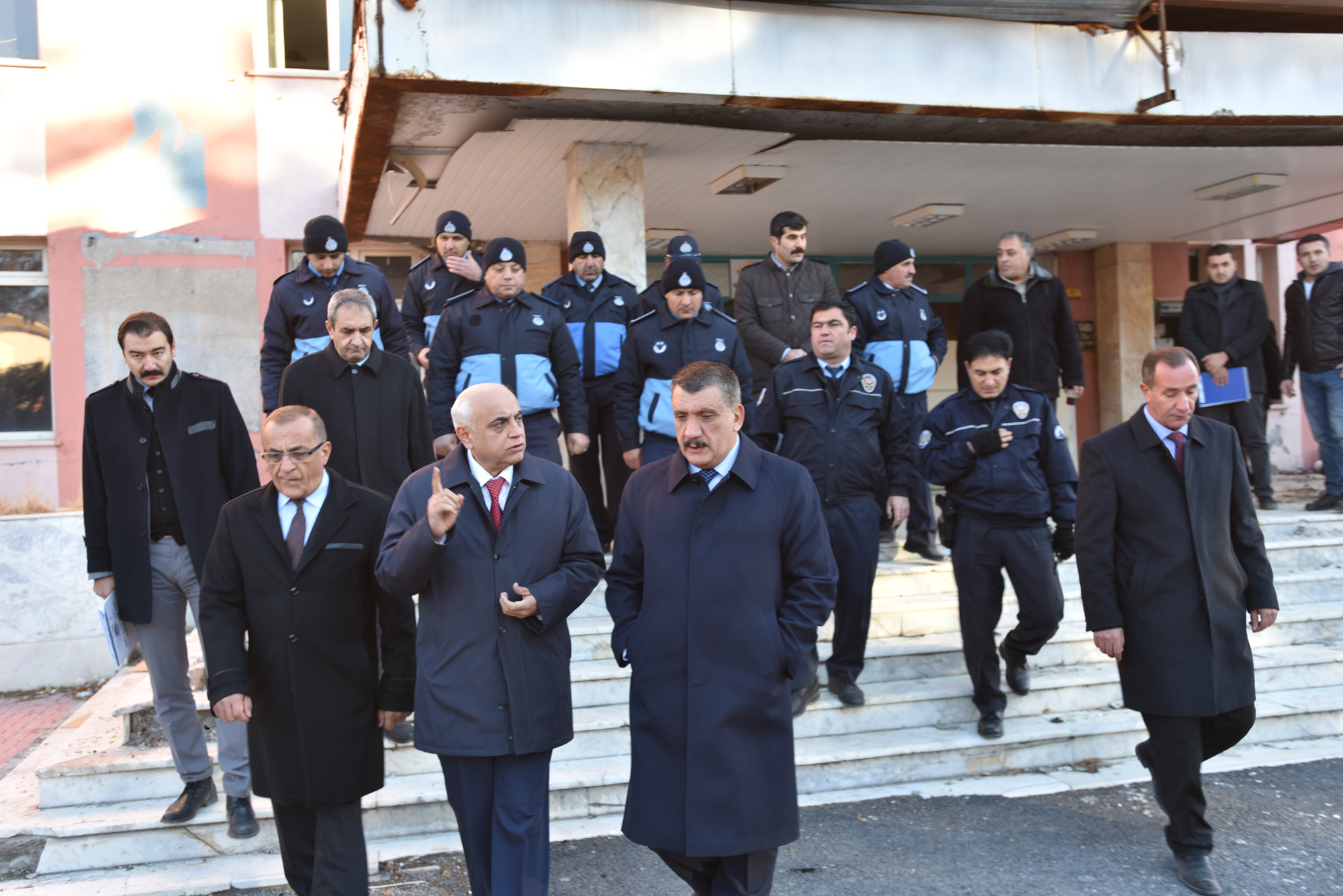 BAŞKAN GÜRKAN: METRUK HALDEKİ ESKİ DEVLET HASTANESİ BİNASINI YIKACAĞIZ