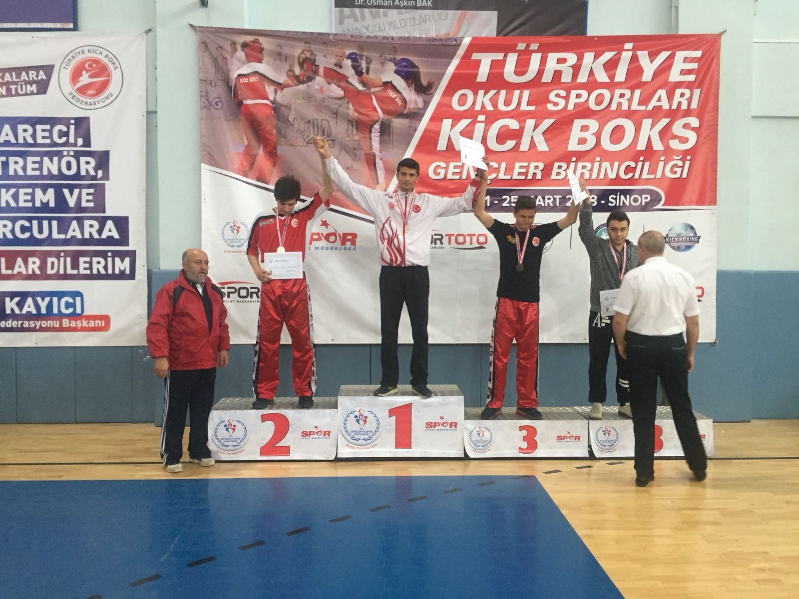 FATİH KÜRŞAT AYGÜN, KİCKBOKSTA ALTIN MADALYA KAZANDI