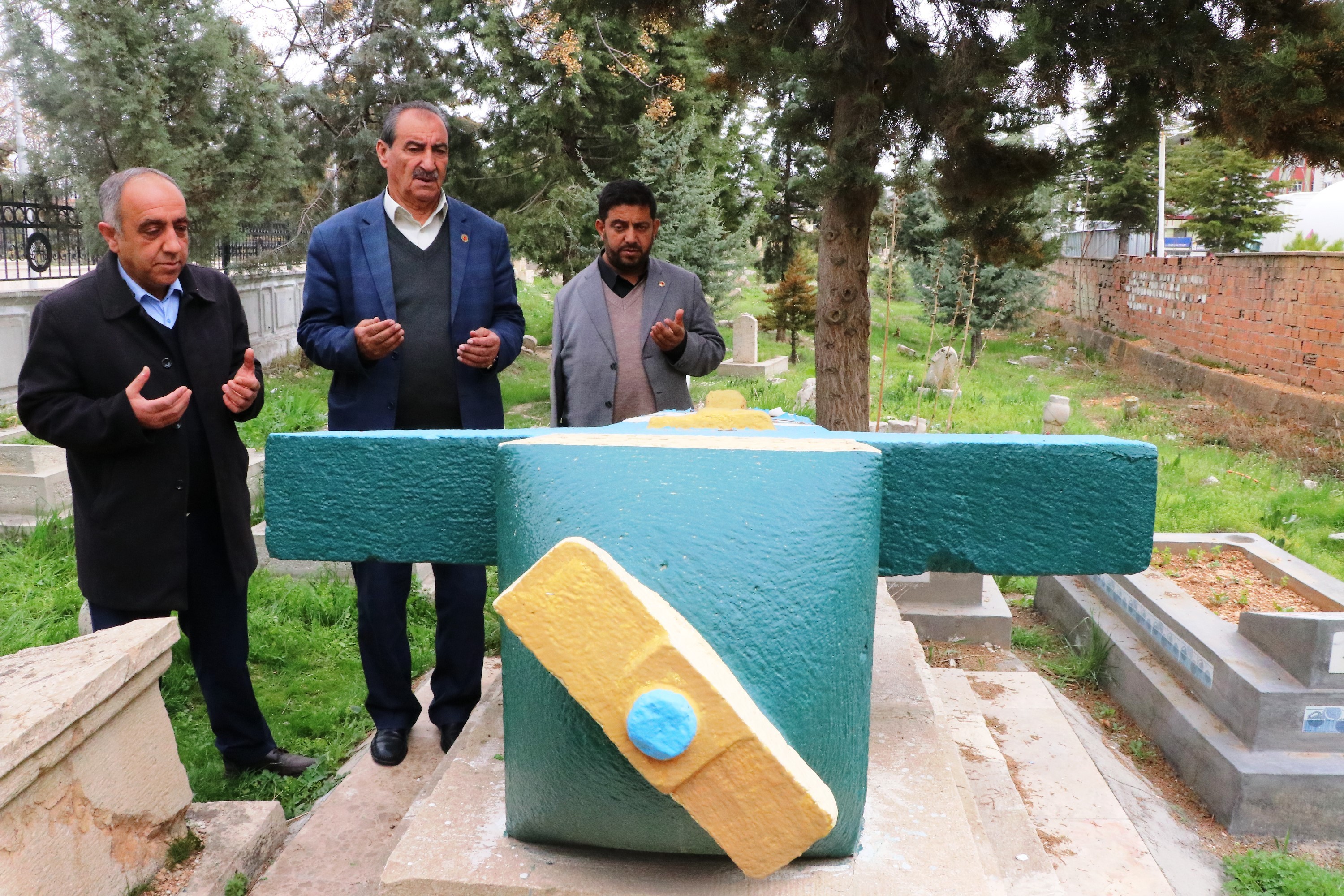 UÇAK MEZARIN HÜZÜNLÜ HİKAYESİ