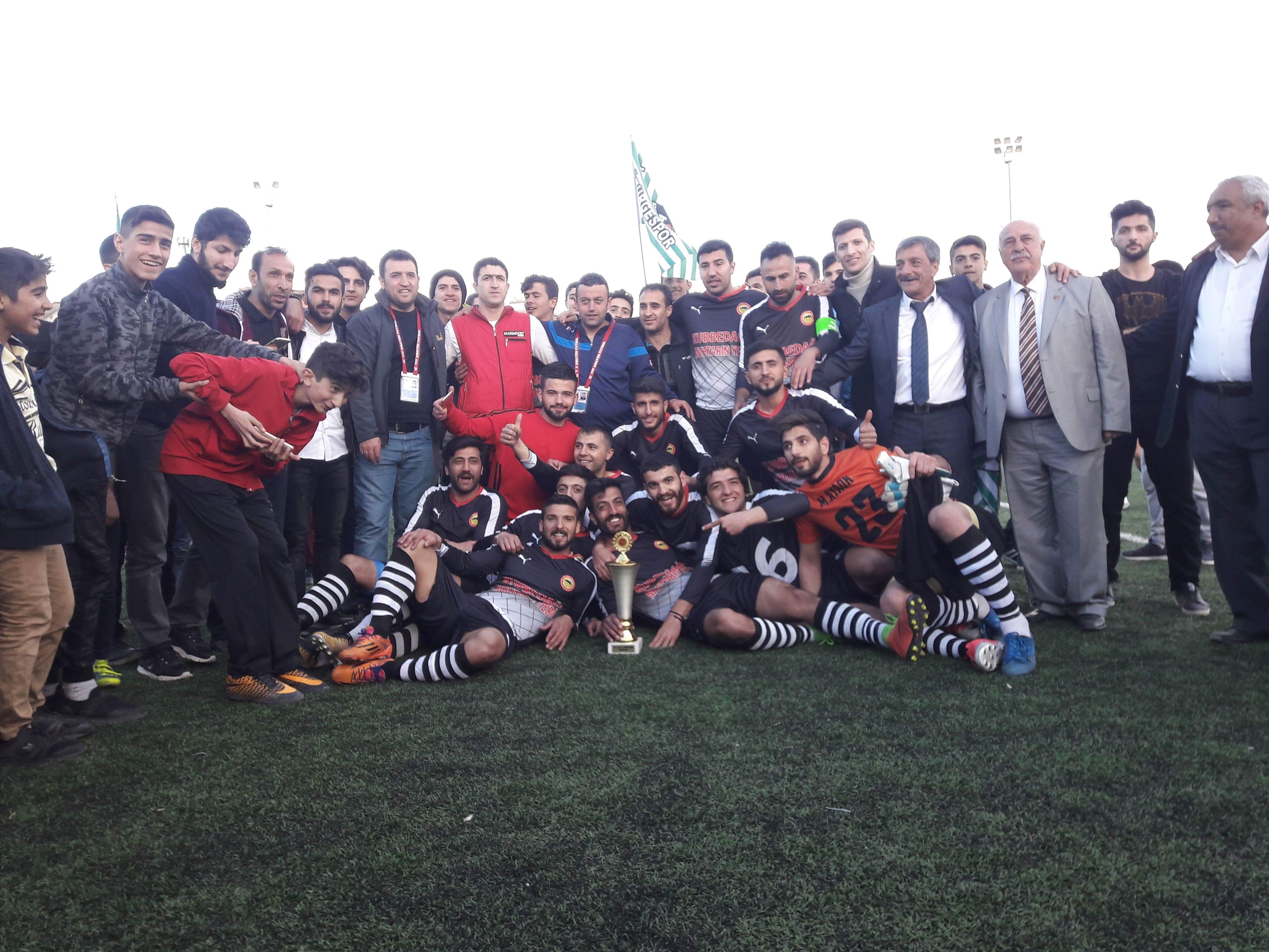 1.AMATÖR KÜME BÜYÜKLER LİGİNDE ŞAMPİYON PÜTÜRGE BELEDİYESPOR OLDU