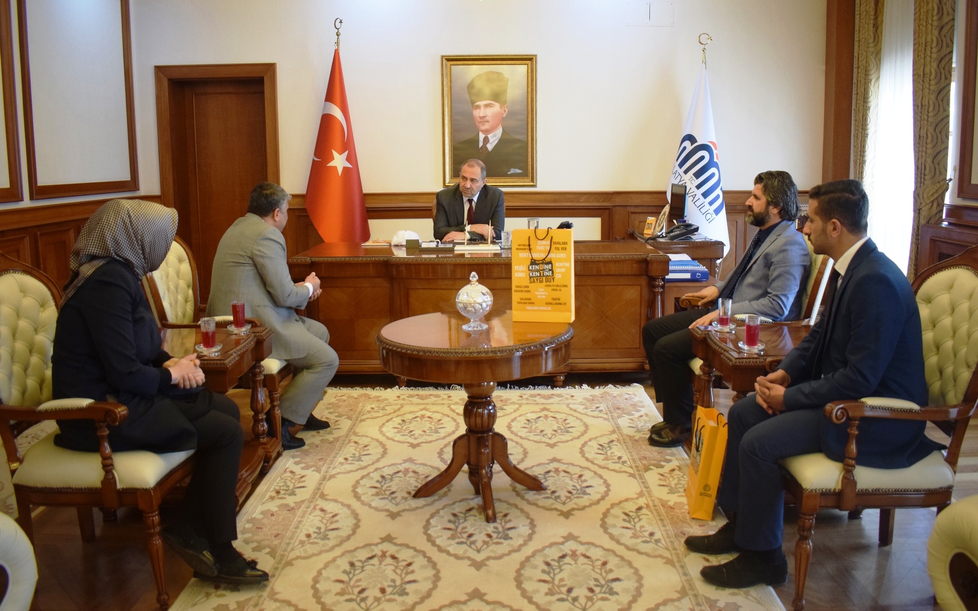 VALİ KABAN’DAN ‘KENDİNE VE KENTİNE SAYGI DUY’ PROJESİNE DESTEK