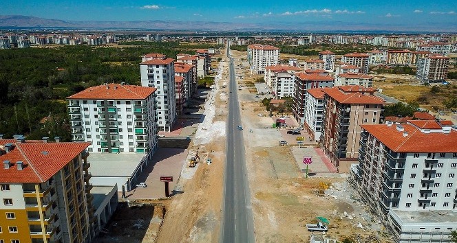 YÜZAKI CADDESİ YENİLENİYOR