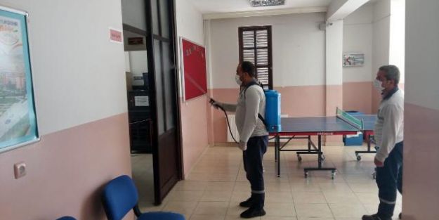 DEZENFEKTE VE TEMİZLİK ÇALIŞMALARI YAPILIYOR