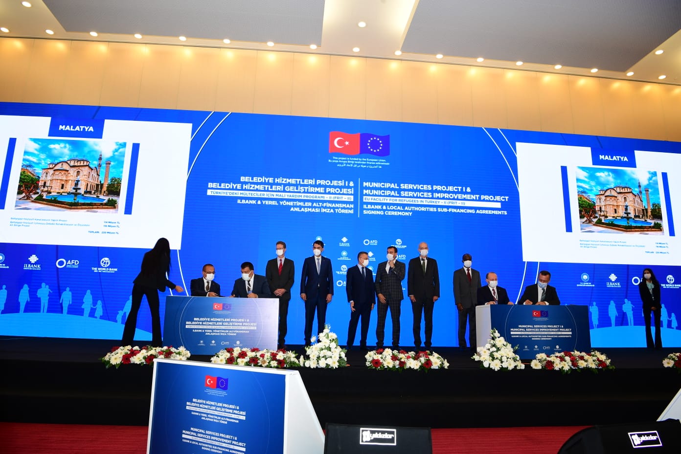 BÜYÜKŞEHİR ALT YAPISI İÇİN 230 MILYONLUK DEV DESTEK