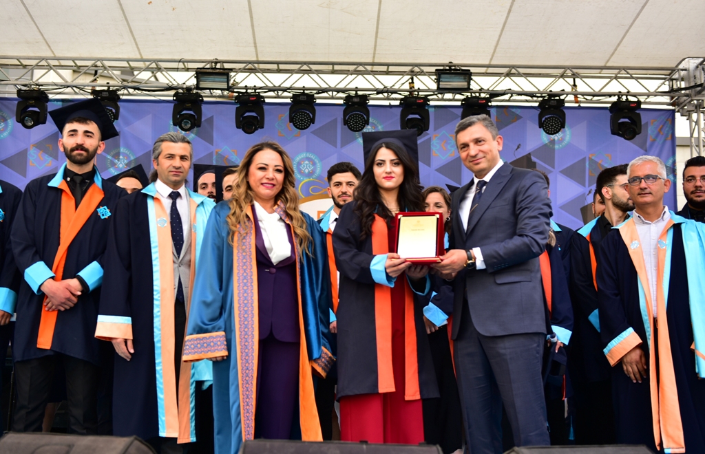 MTÜ 4. MEZUNİYET TÖRENİ DÜZENLENDİ