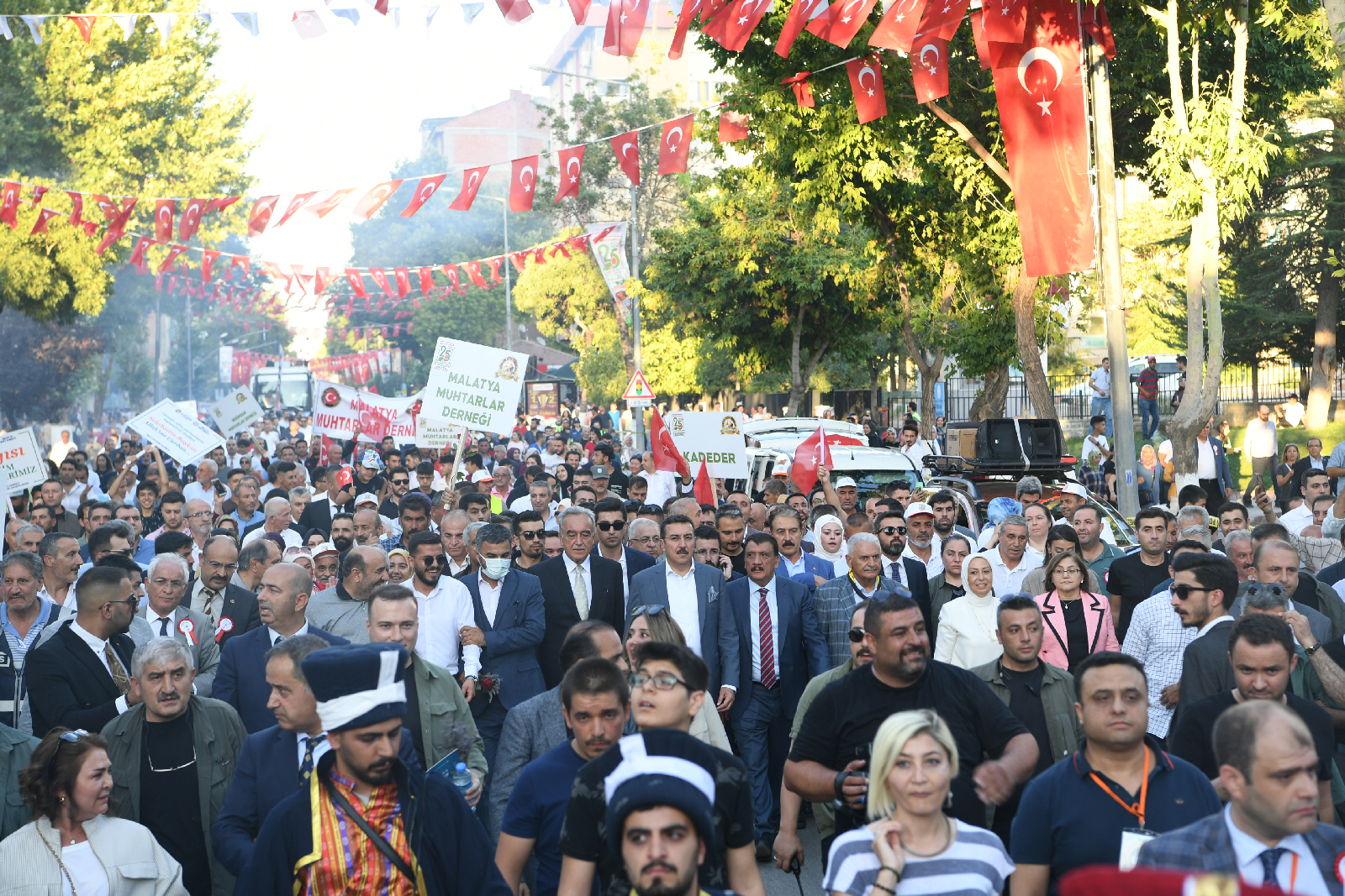 MALATYA TEK YÜREK OLDU