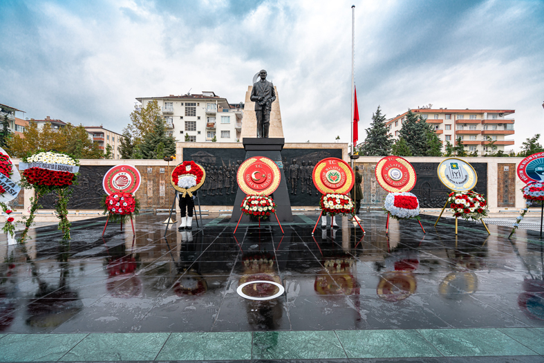 GAZİ MUSTAFA KEMAL ATATÜRK 84. ÖLÜM YIL DÖNÜMÜNDE ANILDI